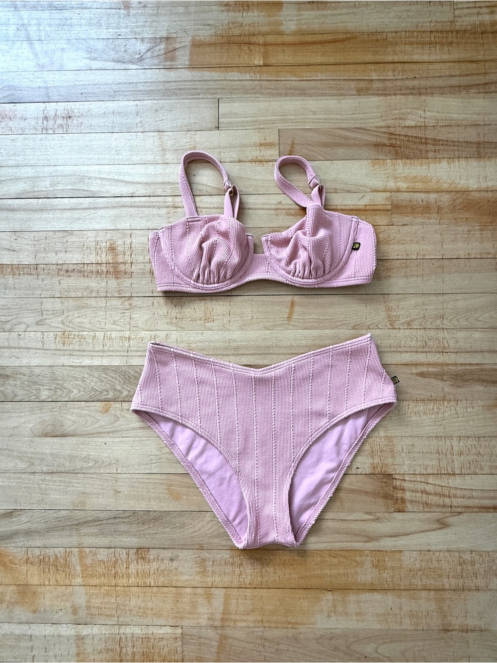La Vie En Rose Pink Ribbed Underwire Bikini Set